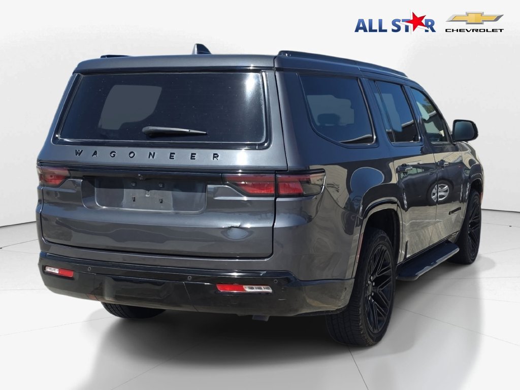 Used 2023 Jeep Wagoneer Series II RWD image 3