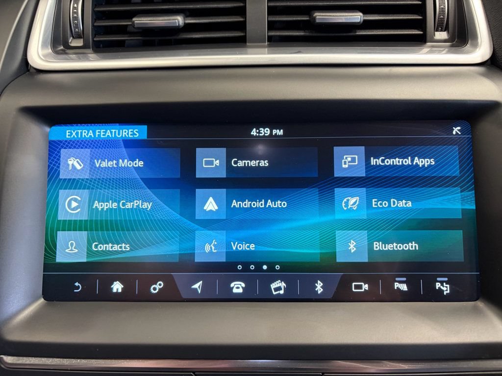 Used 2019 Jaguar E-PACE R-Dynamic SE AWD/4WD image 15