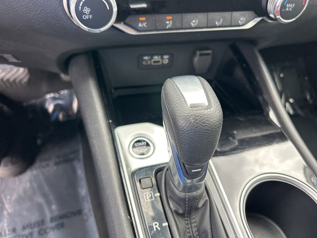 Used 2024 Nissan Altima 2.5 SV image 13