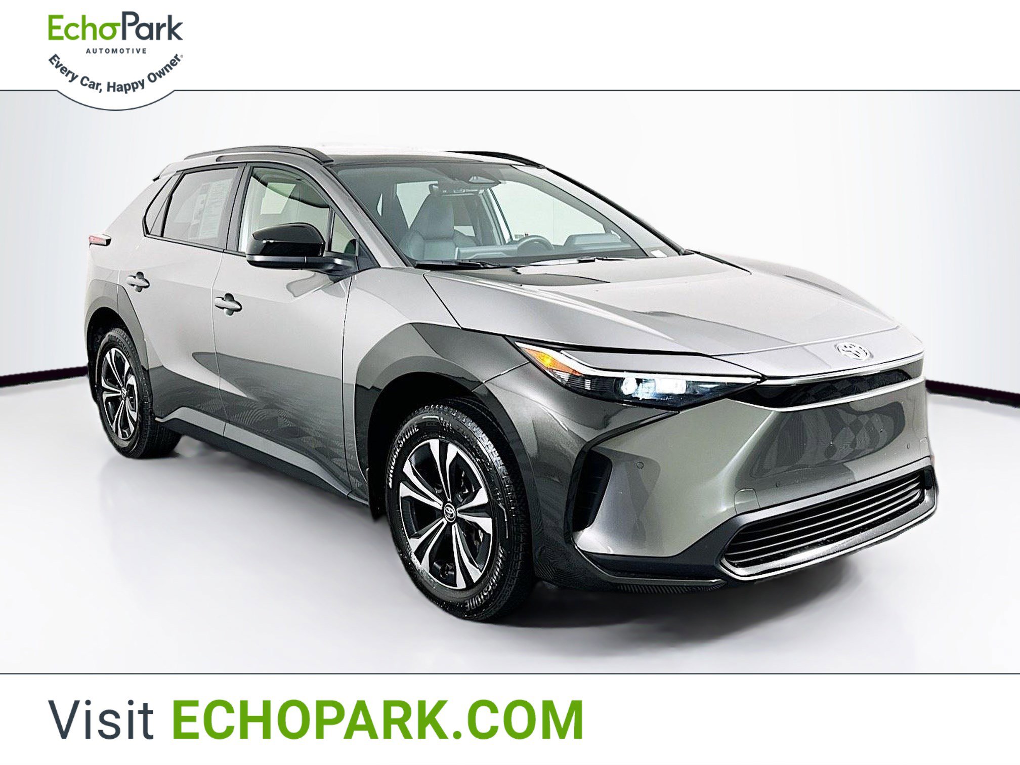 Used 2025 Toyota bZ4X AWD image 1