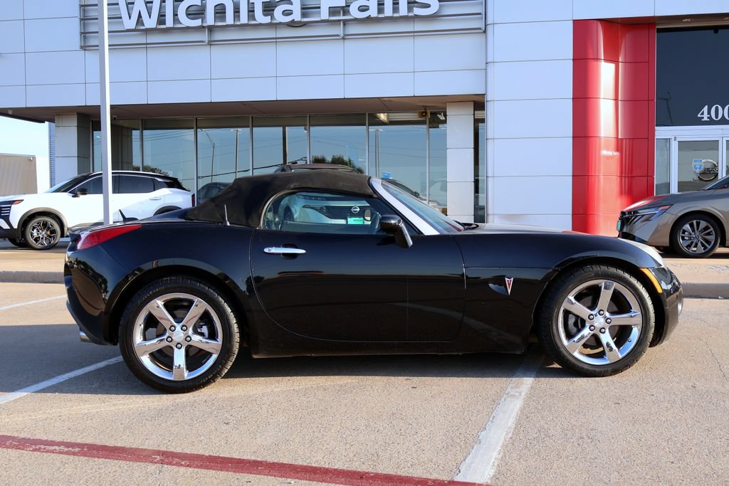 Used 2008 Pontiac Solstice GXP w/ Premium Package RWD image 5