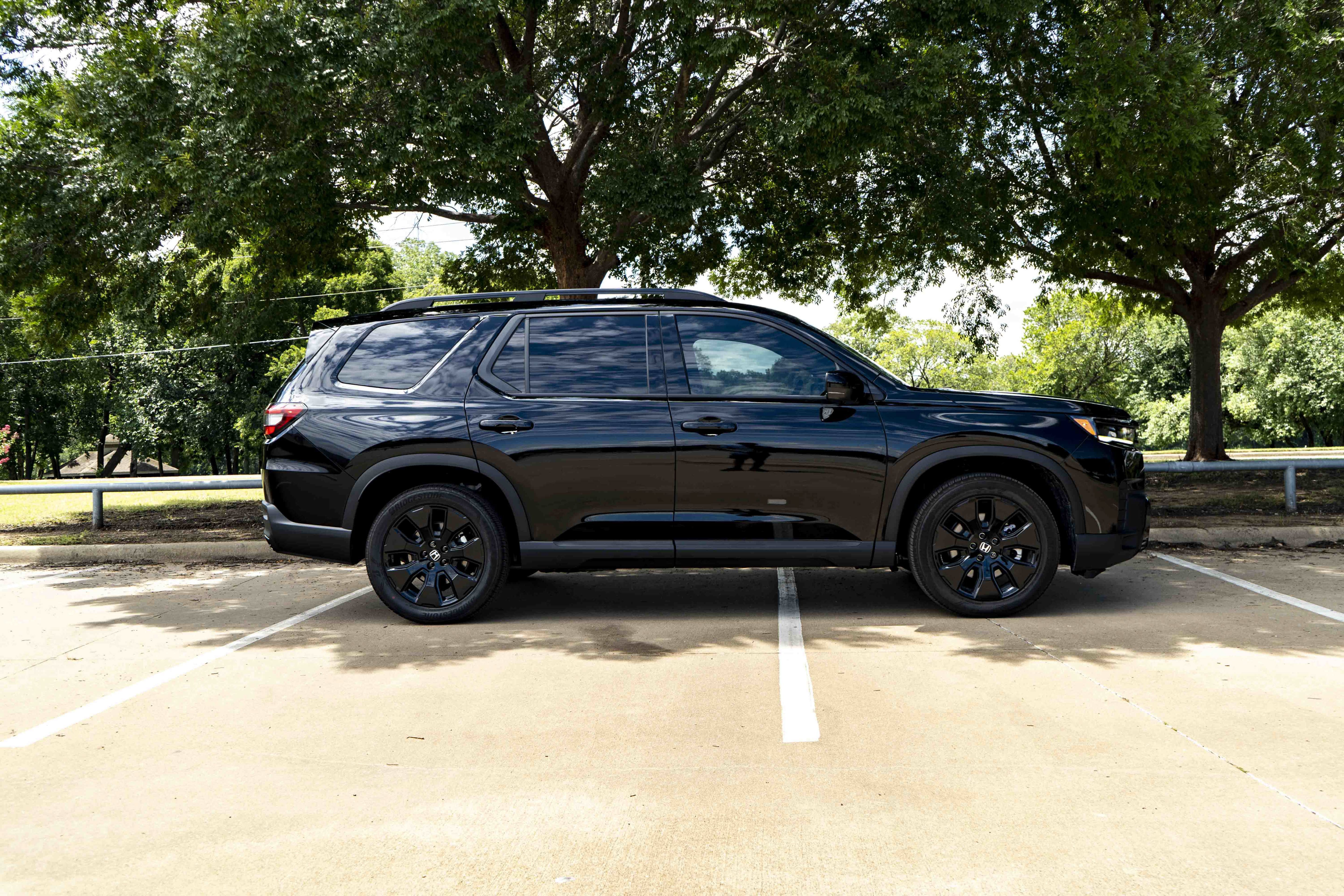 Used 2026 Honda Pilot Black Edition image 10