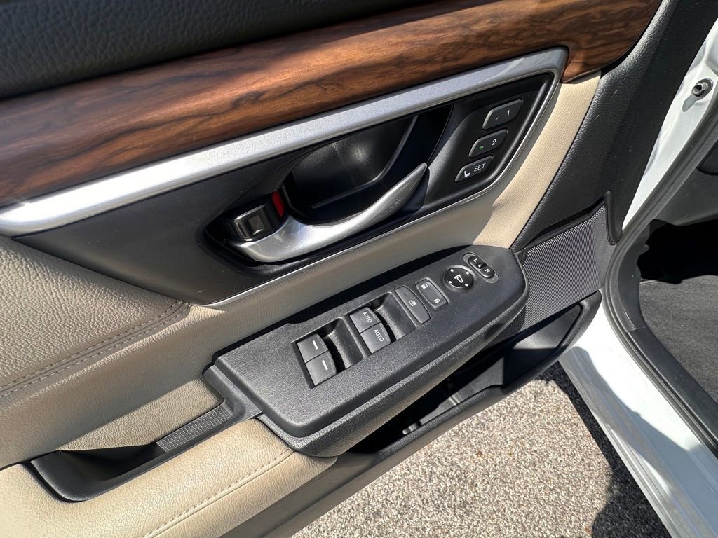 Used 2020 Honda CR-V EX-L image 12