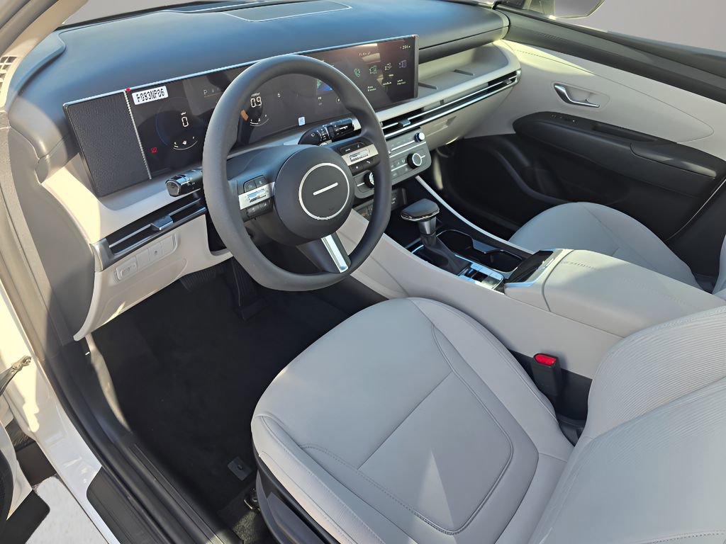 New 2026 Hyundai Tucson SE image 25