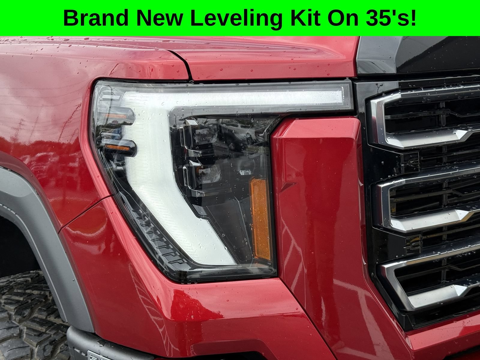 Used 2025 GMC Sierra 2500 AT4 w/ AT4 Premium Plus Package AWD/4WD image 10