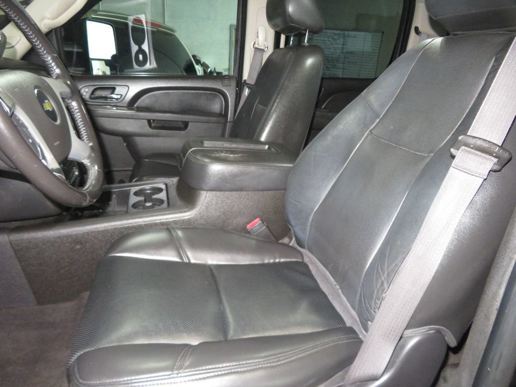 Used 2014 Chevrolet Silverado 2500 LTZ w/ LTZ Plus Package AWD/4WD image 23