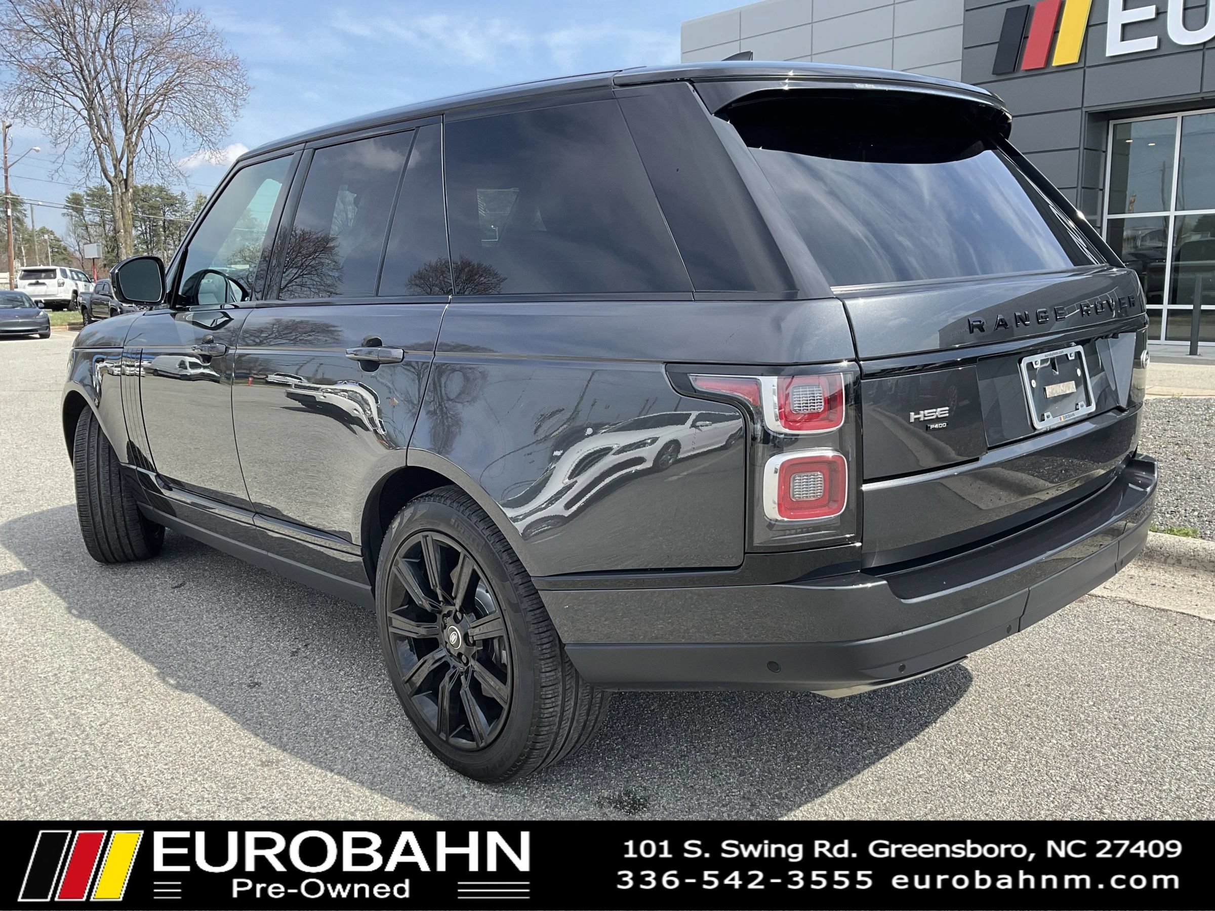 Used 2020 Land Rover Range Rover HSE AWD/4WD image 3