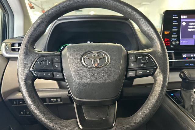 Certified 2024 Toyota Sienna LE AWD/4WD image 29