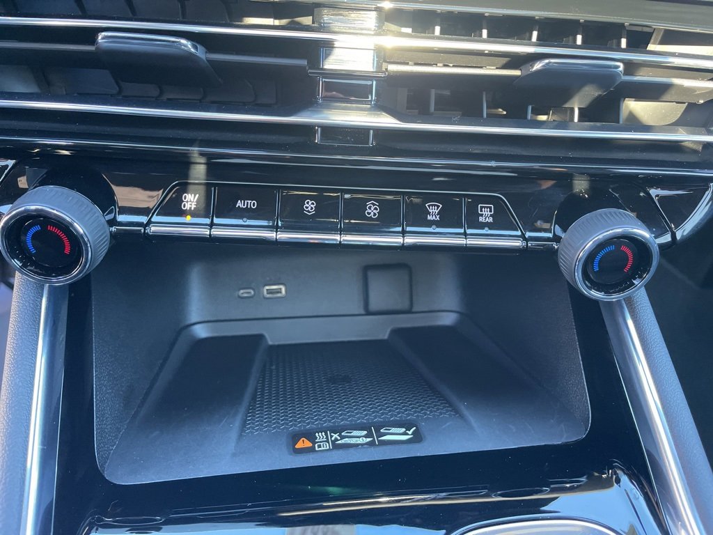 New 2025 Chevrolet Traverse LT w/ Enhanced Driving Package image 30