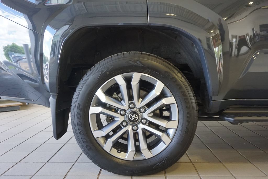 Certified 2025 Toyota 4Runner Limited AWD/4WD image 35