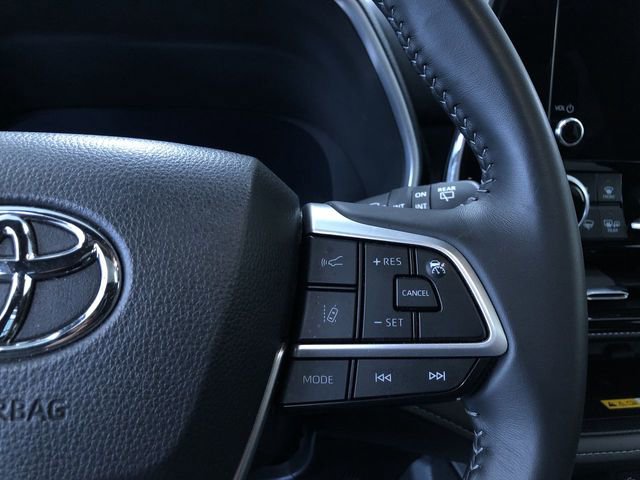 Certified 2025 Toyota Highlander XSE AWD/4WD image 26