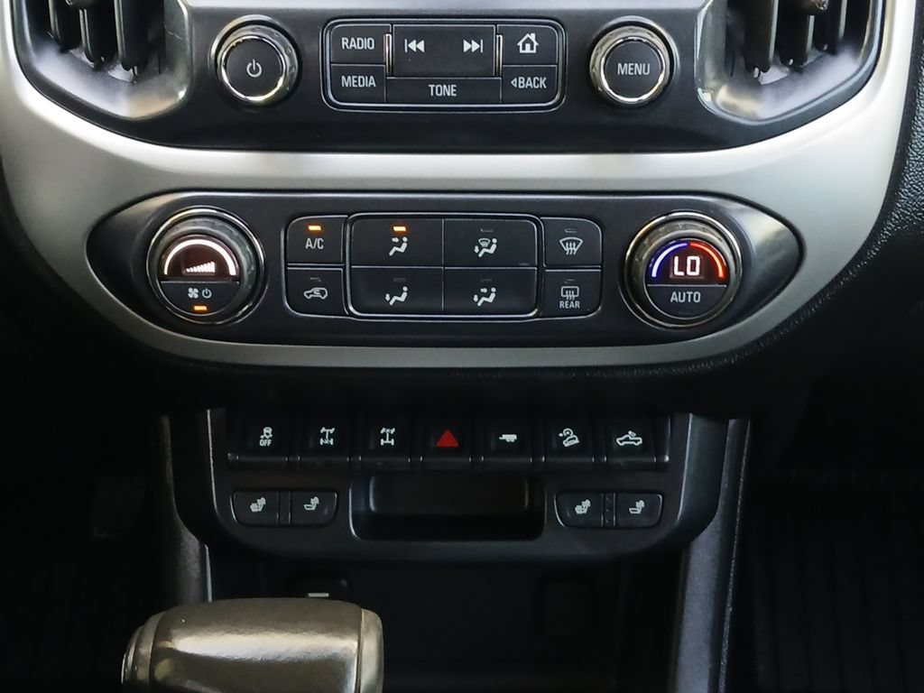 Used 2018 Chevrolet Colorado ZR2 w/ ZR2 Midnight Special Edition AWD/4WD image 4