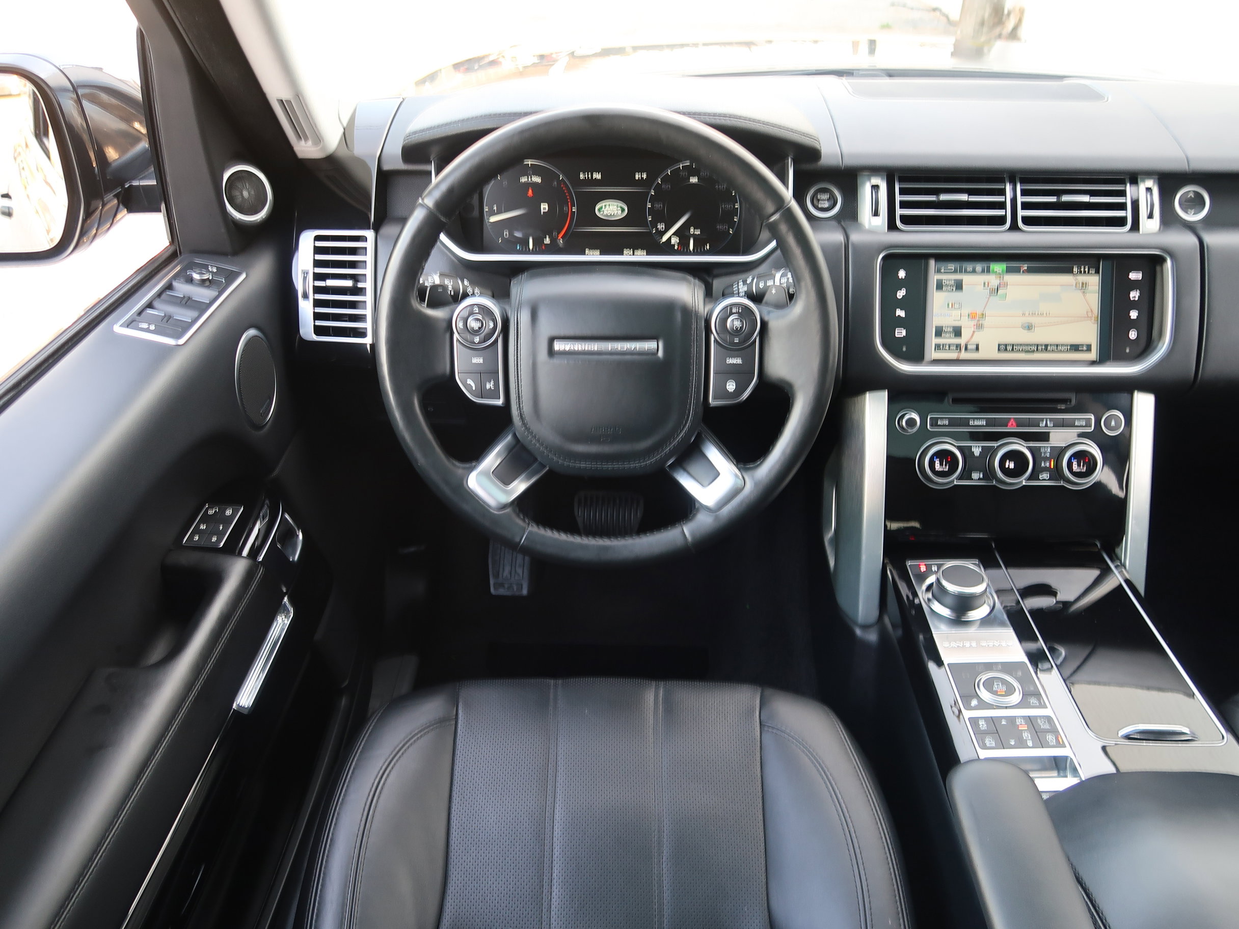 Used 2016 Land Rover Range Rover HSE image 14