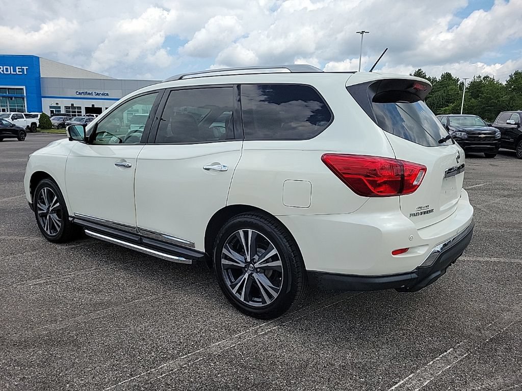 Used 2018 Nissan Pathfinder Platinum AWD/4WD image 5