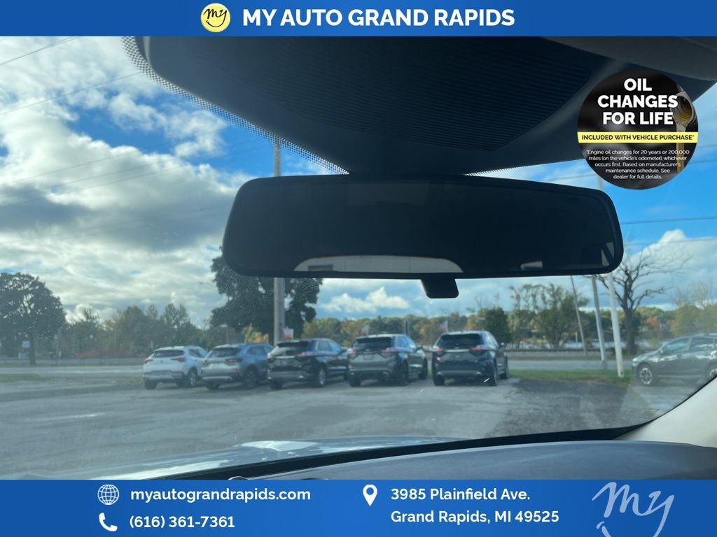 Used 2022 Ford Explorer XLT w/ Class IV Trailer Tow Package image 24