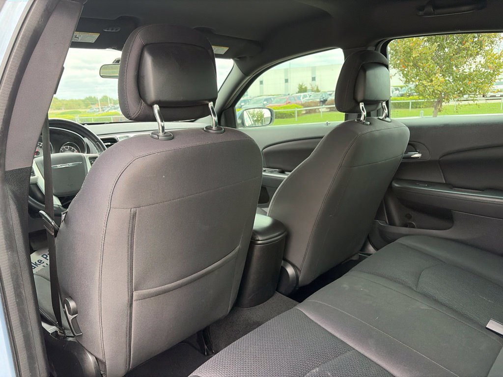 Used 2014 Chrysler 200 Touring FWD image 32