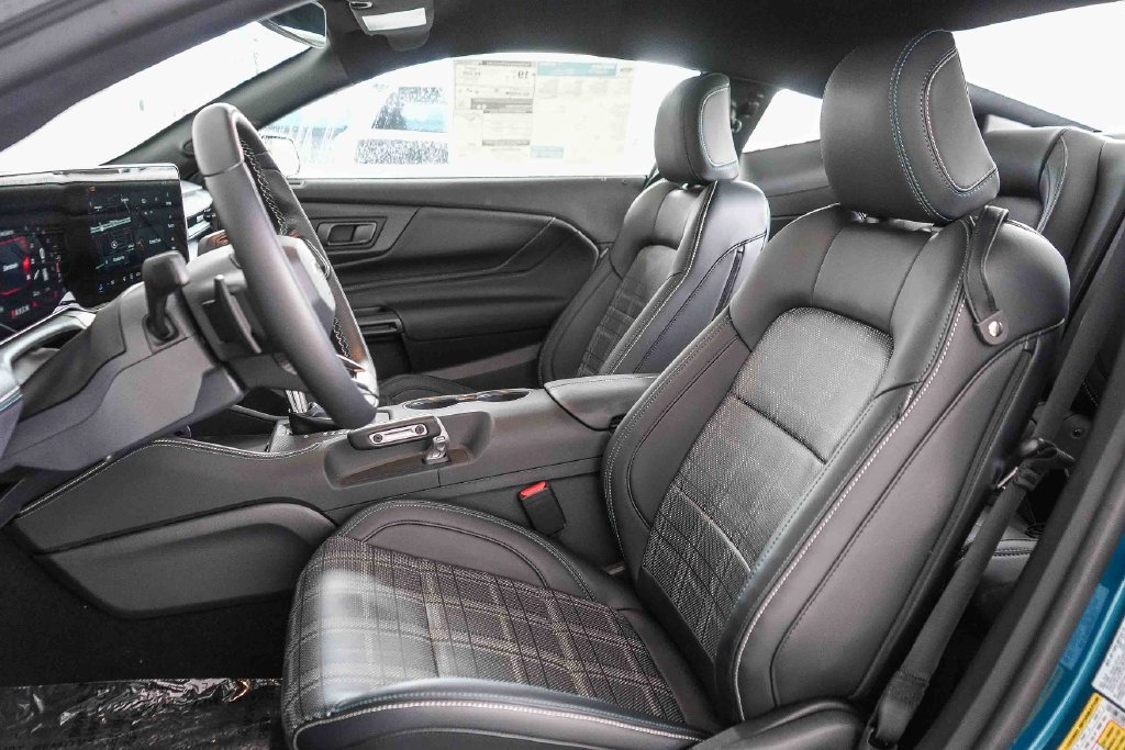New 2026 Ford Mustang GT Premium w/ GT Performance Package RWD image 16