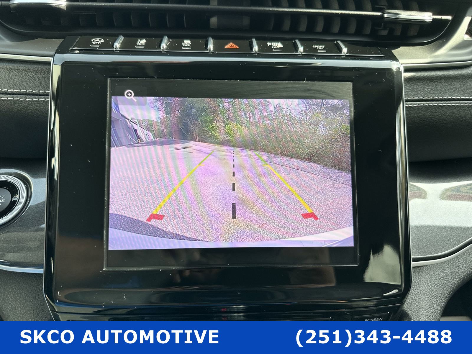 Used 2022 Jeep Grand Cherokee Laredo image 17