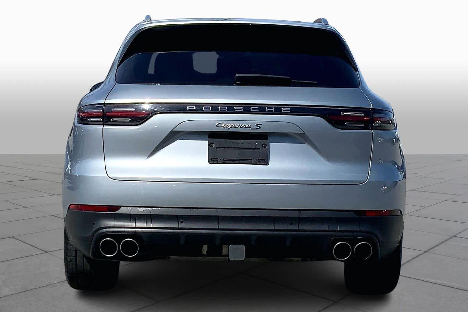 Used 2020 Porsche Cayenne S AWD/4WD image 5