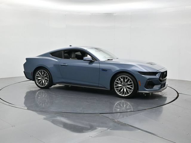 Certified 2025 Ford Mustang GT Premium RWD image 3