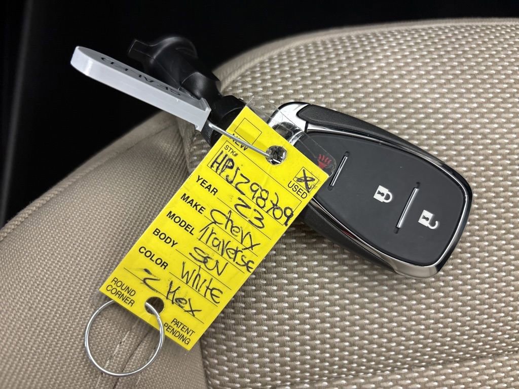 Used 2023 Chevrolet Traverse LS w/ Safety Package image 33