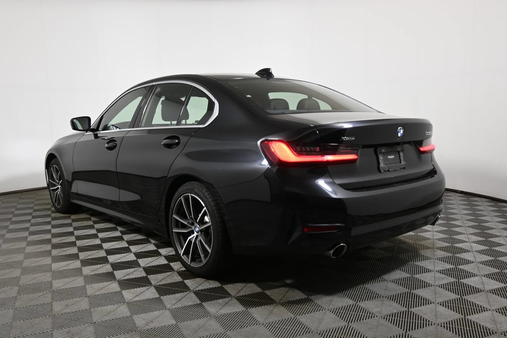 Used 2021 BMW 330i xDrive Sedan w/ Premium Package AWD/4WD image 9