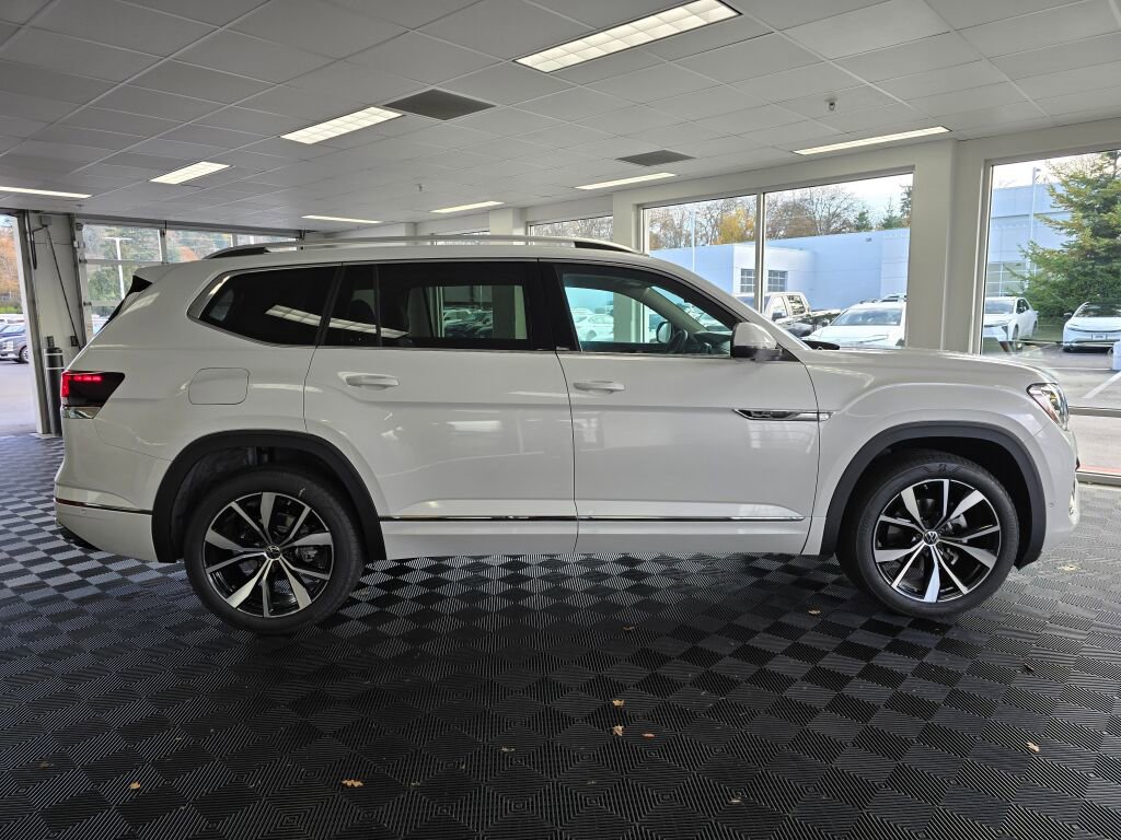 New 2026 Volkswagen Atlas SEL Premium R-Line image 3