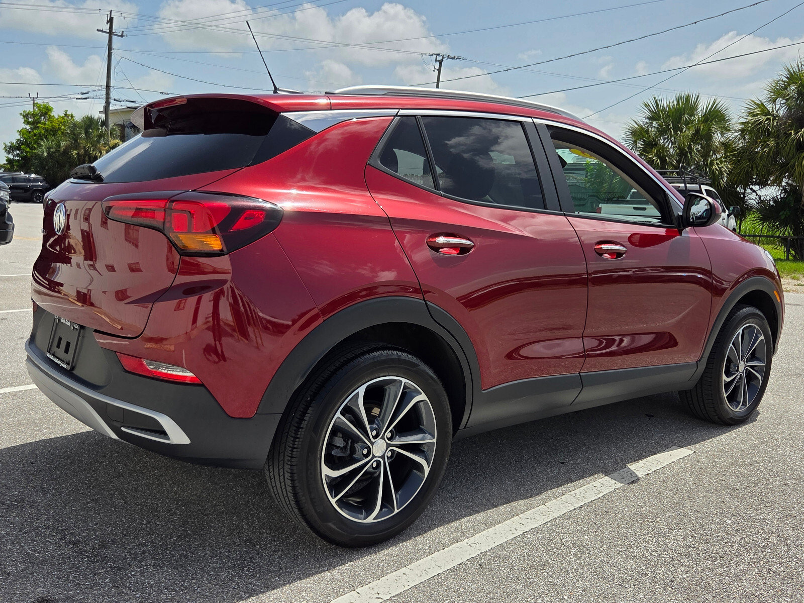 Used 2023 Buick Encore GX Select AWD/4WD image 5