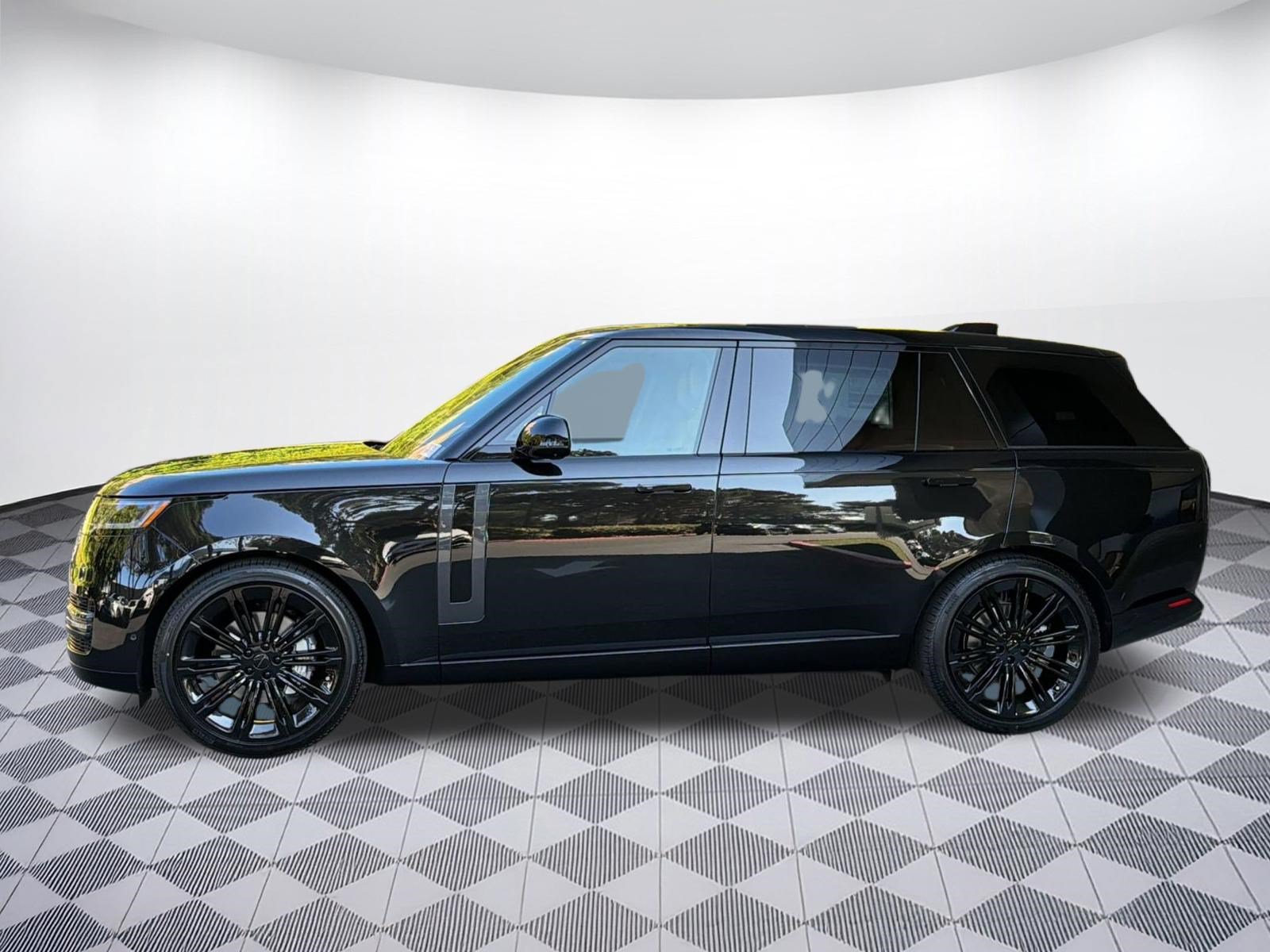 New 2026 Land Rover Range Rover Long Wheelbase SE AWD/4WD image 2