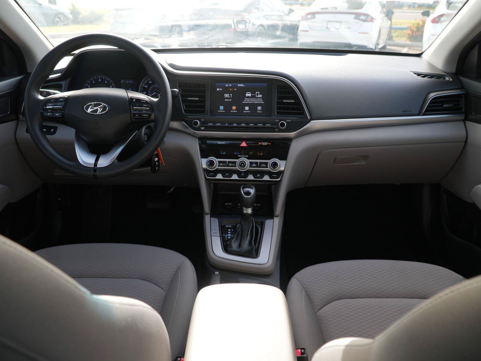 Used 2020 Hyundai Elantra SEL FWD image 19
