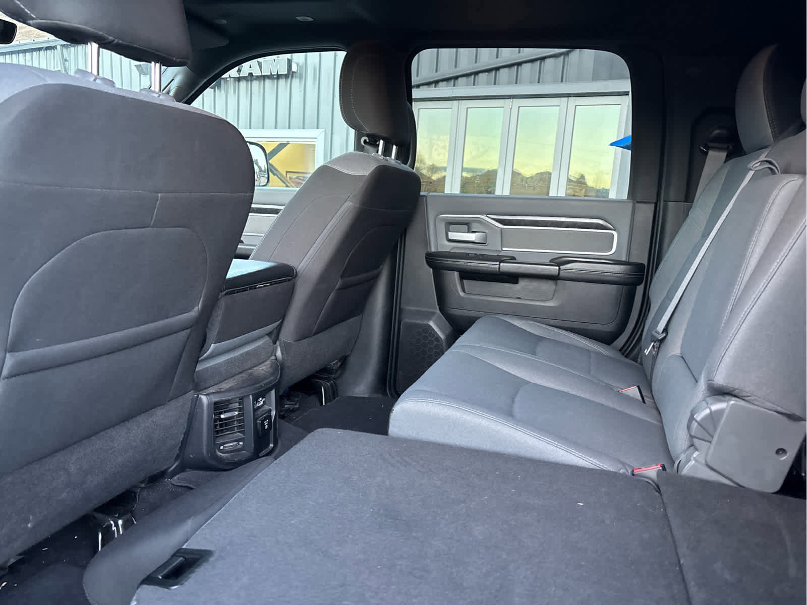 Used 2022 RAM 2500 Big Horn w/ Level C Equiment Group image 24