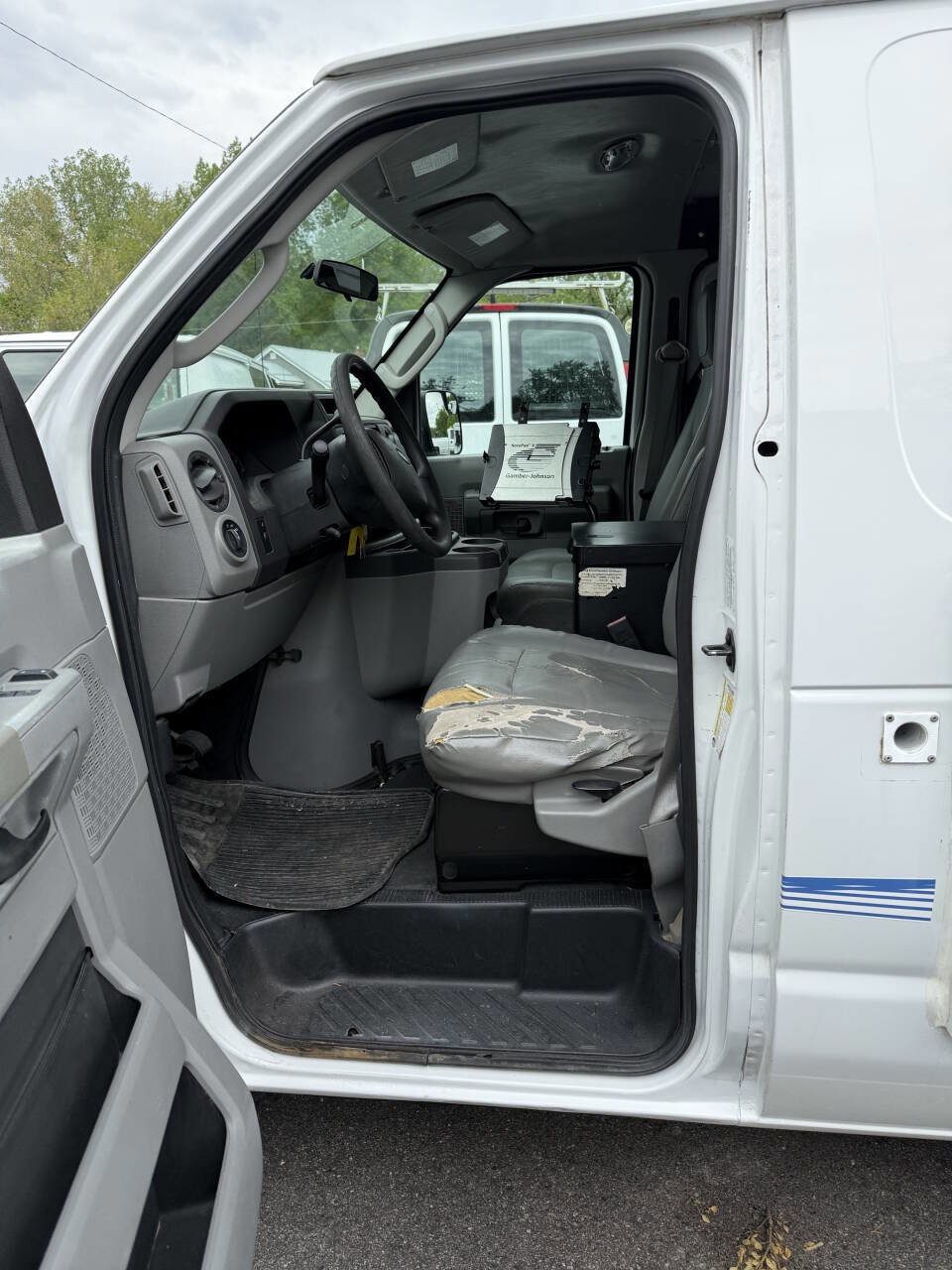 Used 2011 Ford E-250 and Econoline 250 w/ PWR Group image 8