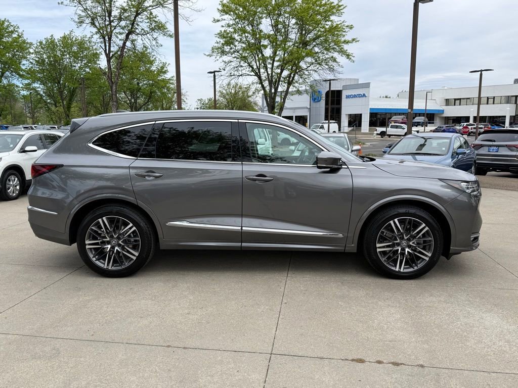 Certified 2025 Acura MDX w/ Advance Package AWD/4WD image 3