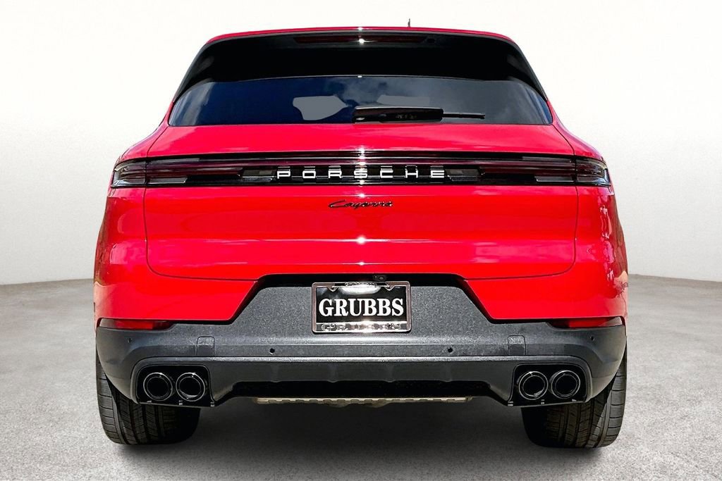 Used 2024 Porsche Cayenne image 7
