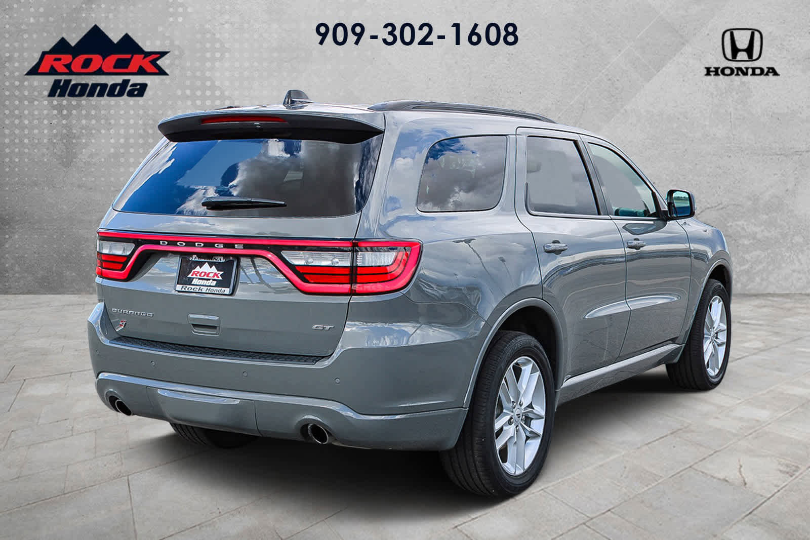 Used 2025 Dodge Durango GT image 4