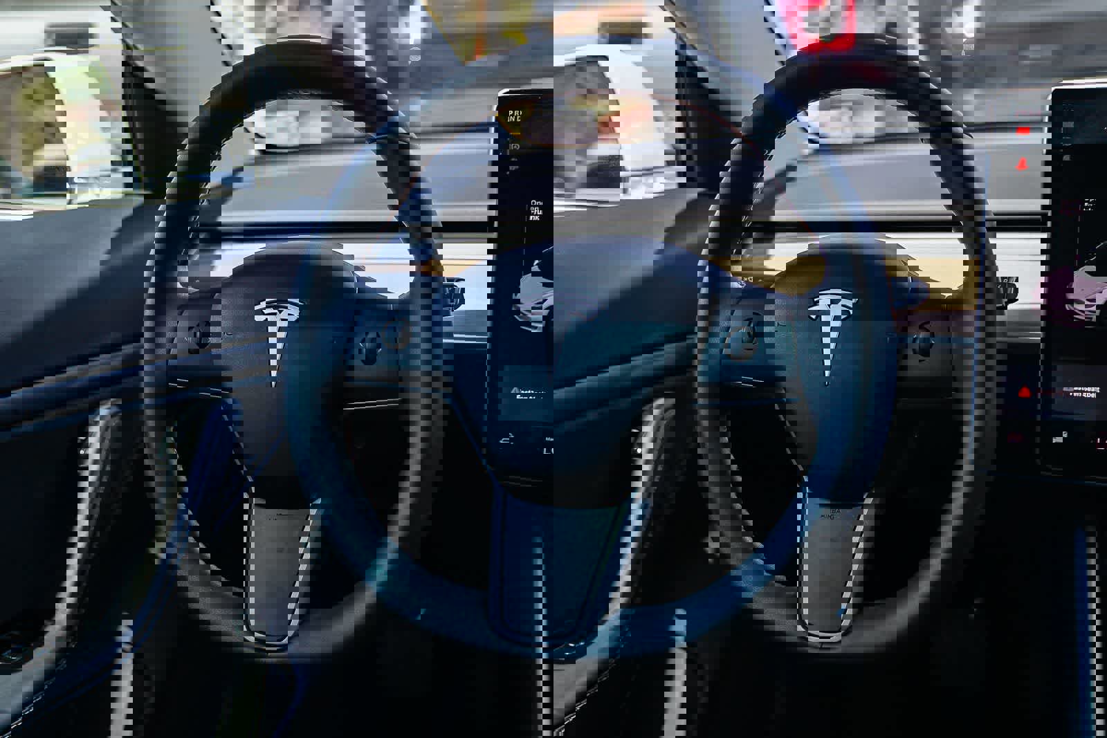 Used 2020 Tesla Model 3 Standard Range Plus RWD image 15