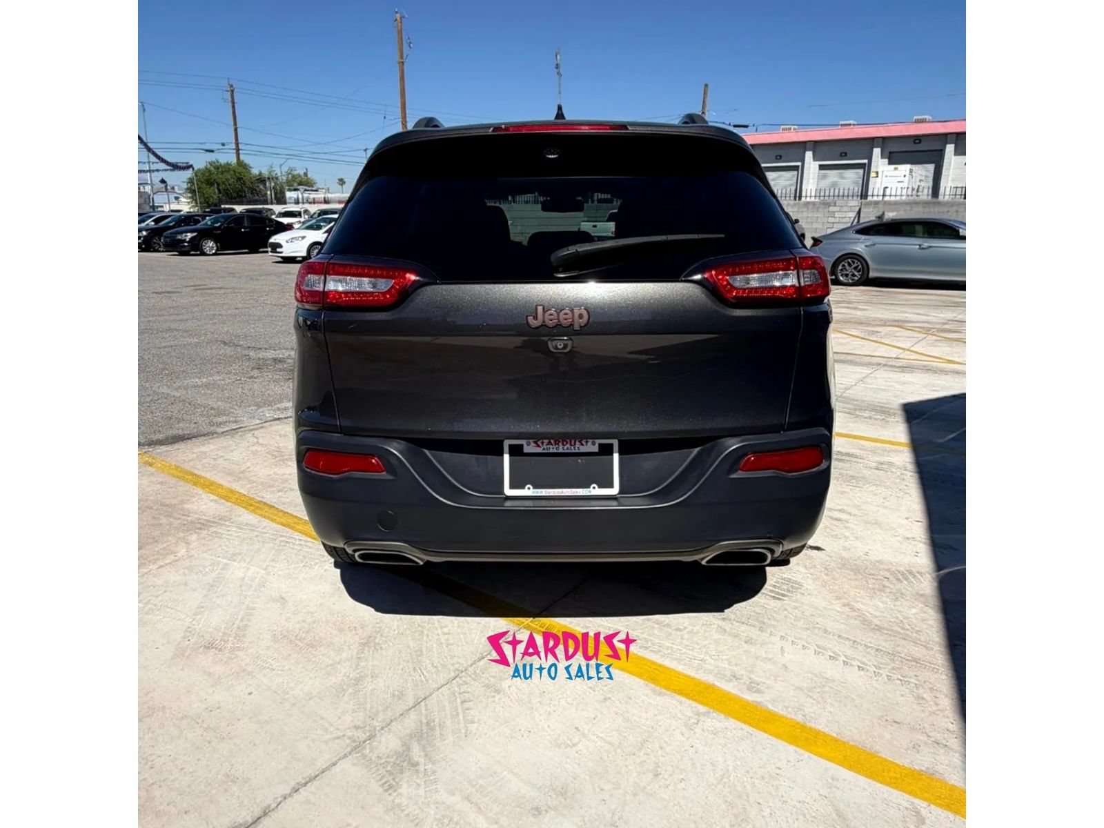 Used 2017 Jeep Cherokee 75th Anniversary FWD image 5