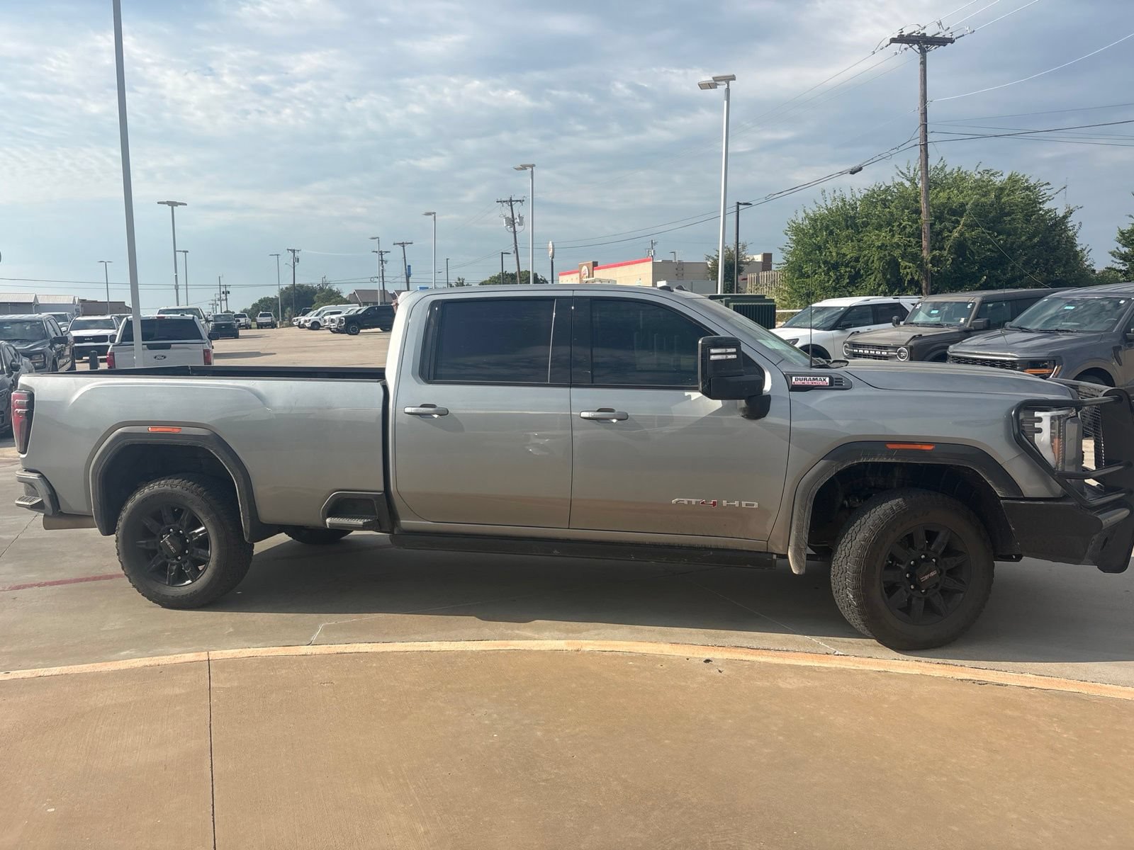Used 2026 GMC Sierra 3500 AT4 w/ AT4 Premium Plus Package AWD/4WD image 4
