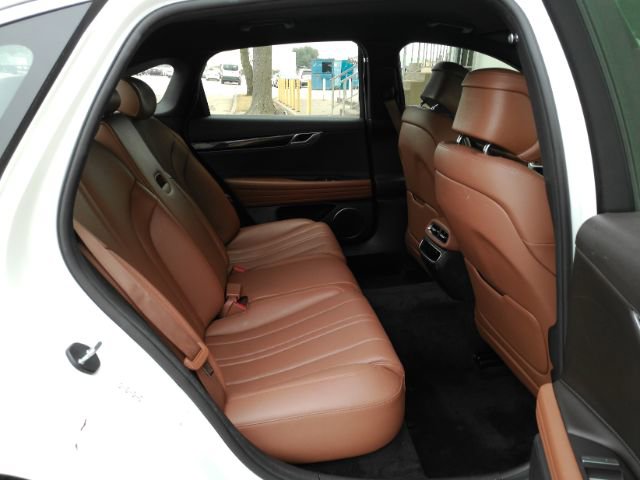 Used 2021 Genesis G80 2.5T RWD image 24