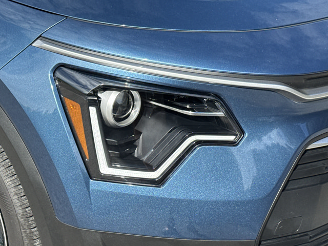 New 2026 Kia Niro EX FWD image 10