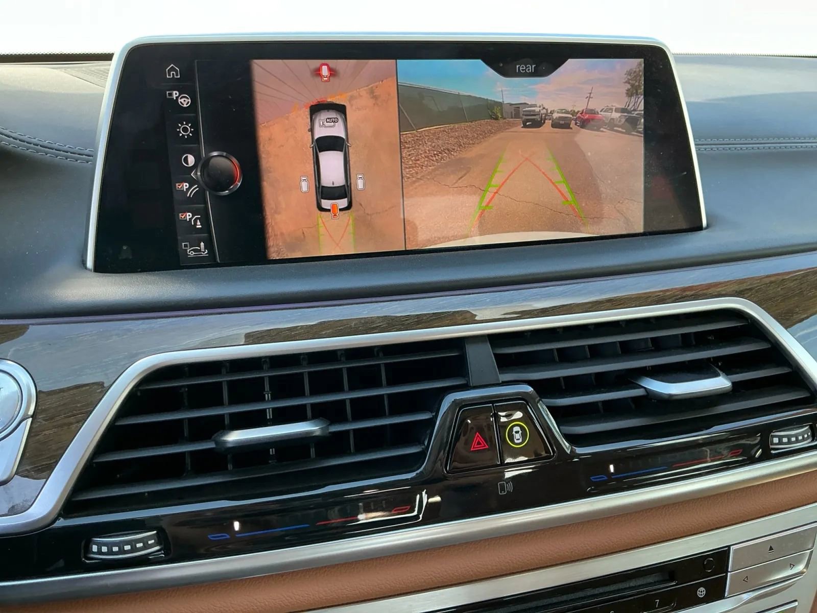 Used 2016 BMW 750i xDrive image 31