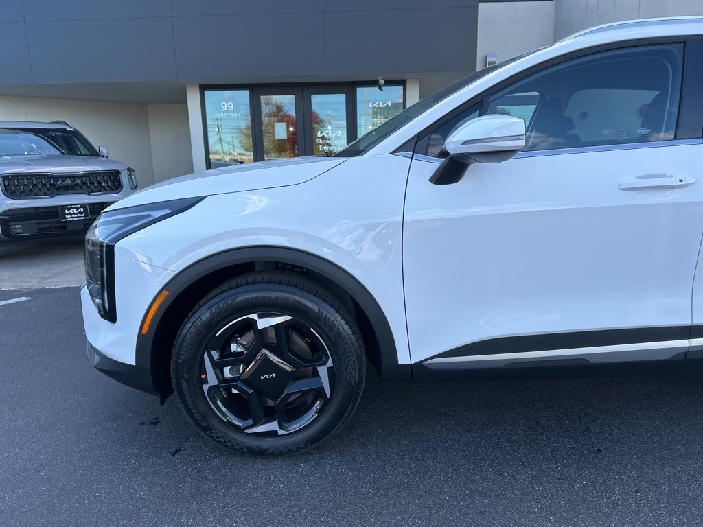 New 2026 Kia Sportage EX image 11