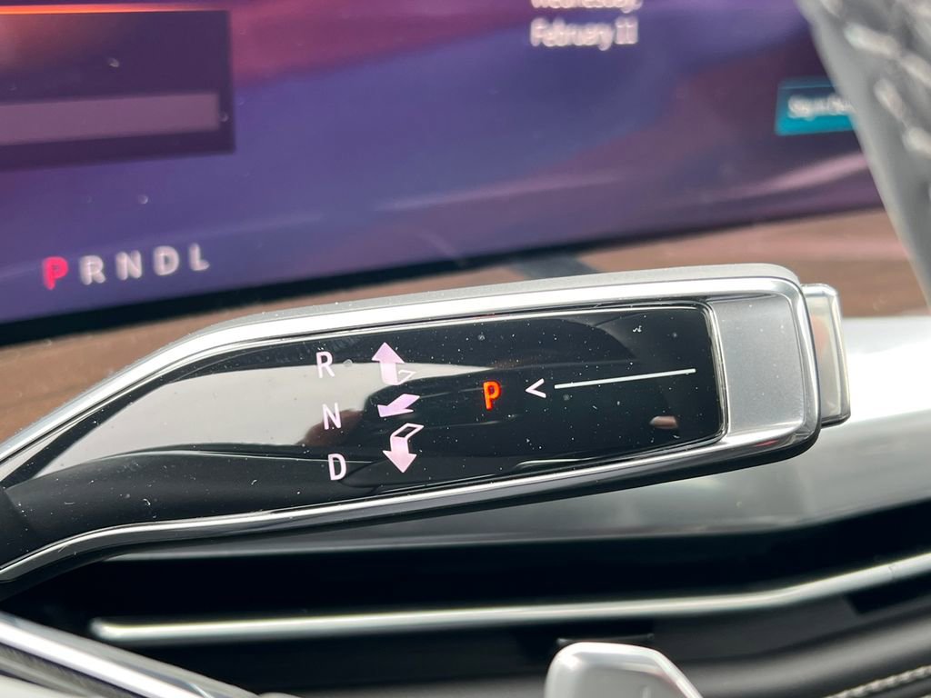 New 2026 Cadillac Escalade Platinum Sport w/ LPO, ONYX Package image 25