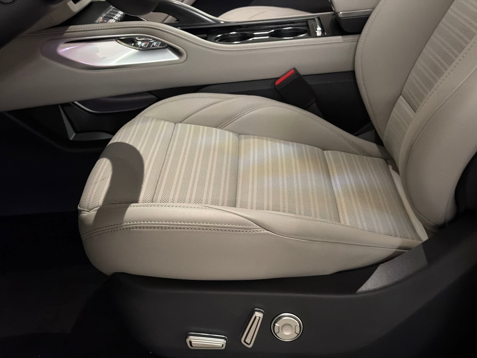 New 2026 Lincoln Nautilus Reserve AWD/4WD image 16