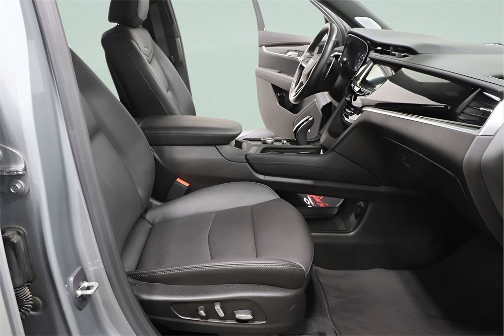 Used 2024 Cadillac XT6 Sport w/ Technology Package image 35