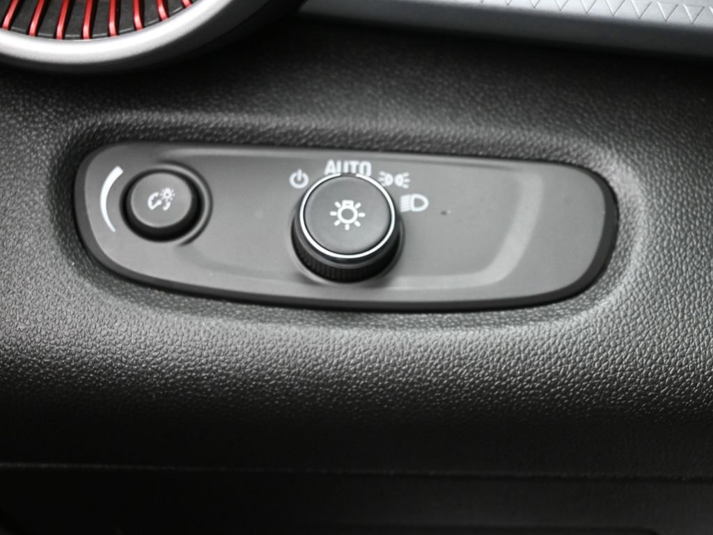 Used 2024 Chevrolet Trax RS w/ Driver Confidence Package image 19