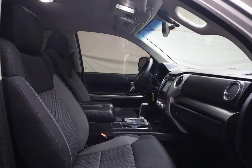 Used 2016 Toyota Tundra SR5 w/ SR5 Upgrade Package image 10