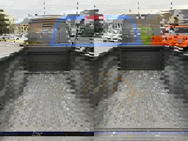 Used 2019 RAM 1500 Classic SLT w/ Luxury Group image 12