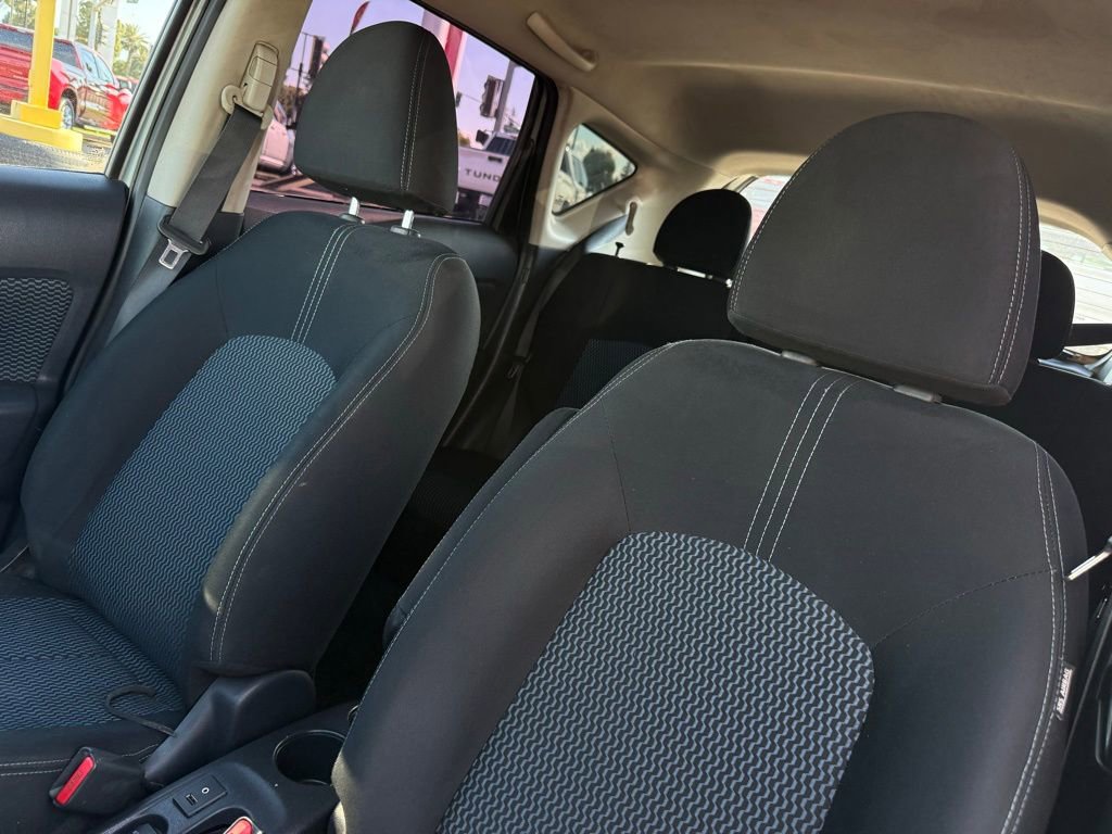 Used 2015 Nissan Versa Note SV image 14