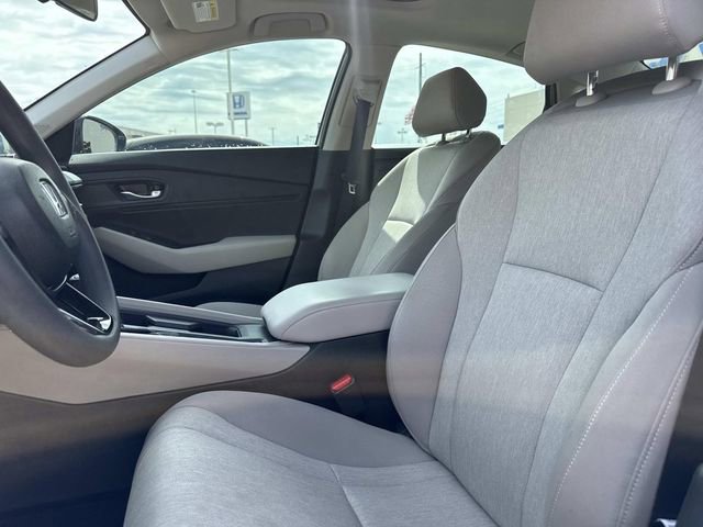 Certified 2025 Honda Accord SE image 7